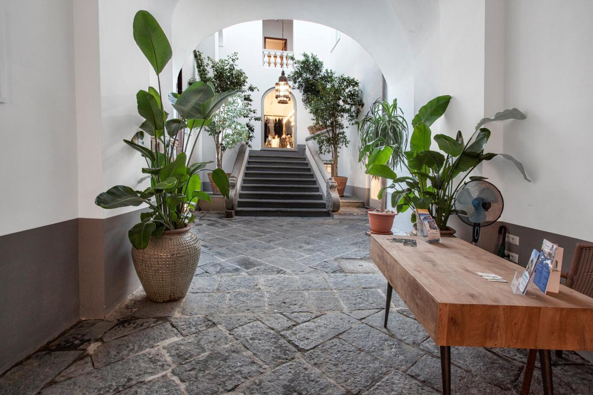 Amore Rentals - Appartamento Terrazza Tasso Sorrento Kültér fotó
