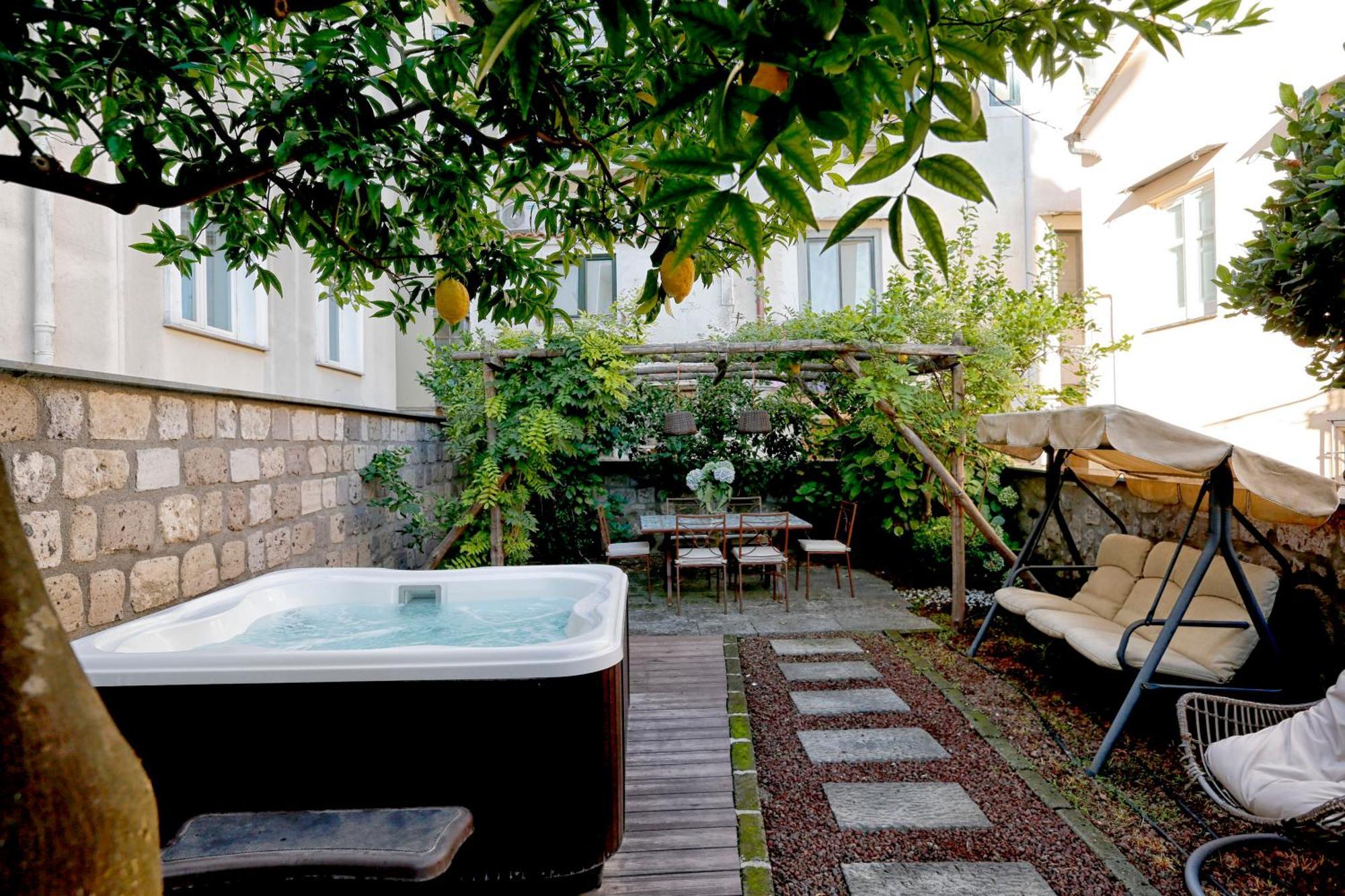 Amore Rentals - Appartamento Terrazza Tasso Sorrento Kültér fotó